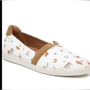 NWOB Zodiac Vane canvas leather slip on sneaker